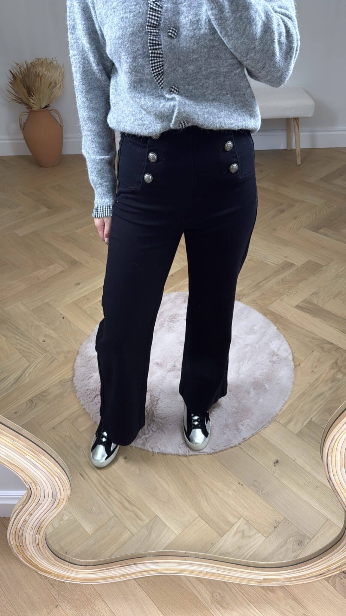 8cea4aa5-e817-4f61-8351-4b2552d44e4e-2