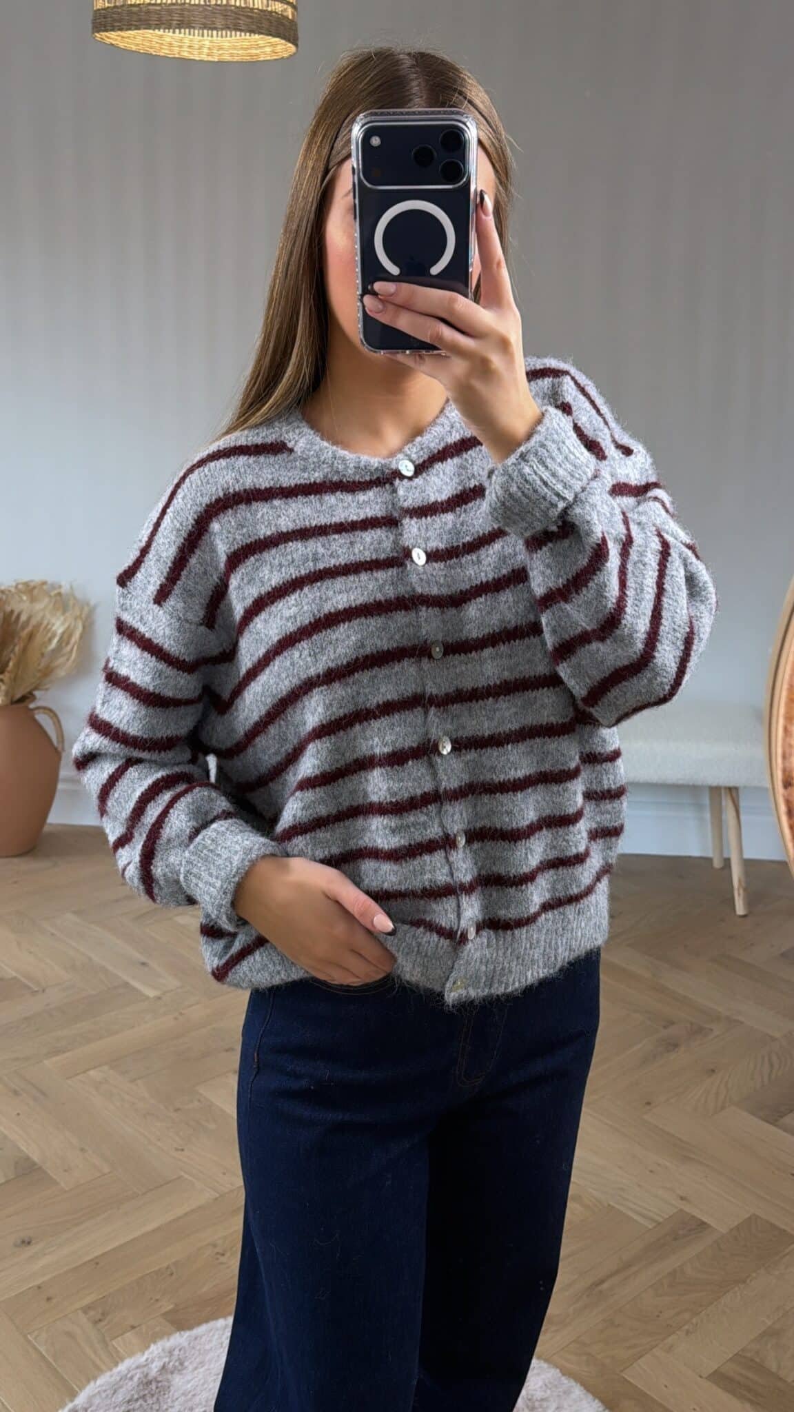 bdeb1806-d2d7-44b3-a826-35a93d0c77d6