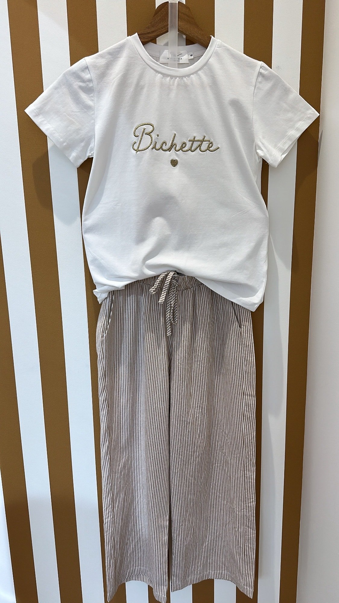 c4eeed81-ab51-405e-bff1-3e08ae5392cc-2