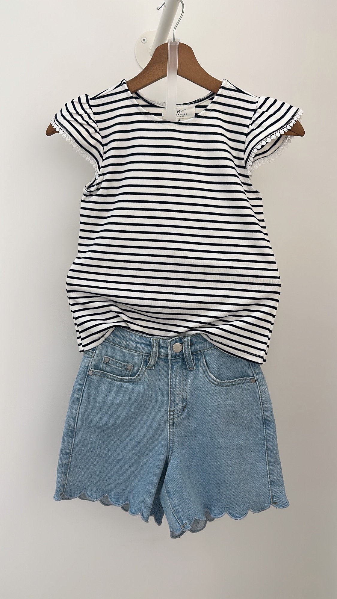 fd70f0f2-7935-4ac9-bd4c-50b32d9cb370